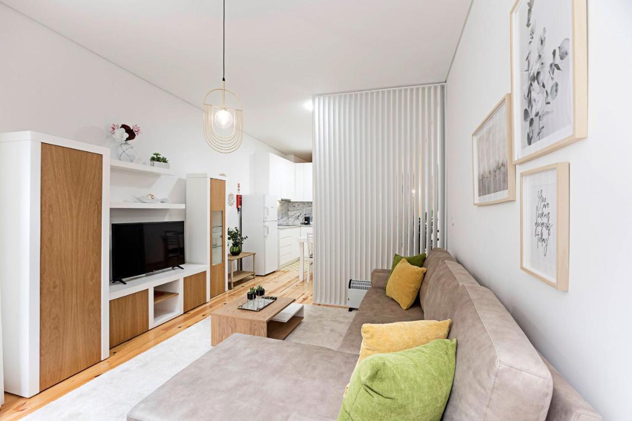 Lóios 1BR Flat Downtown by LovelyStay Porto Exterior foto