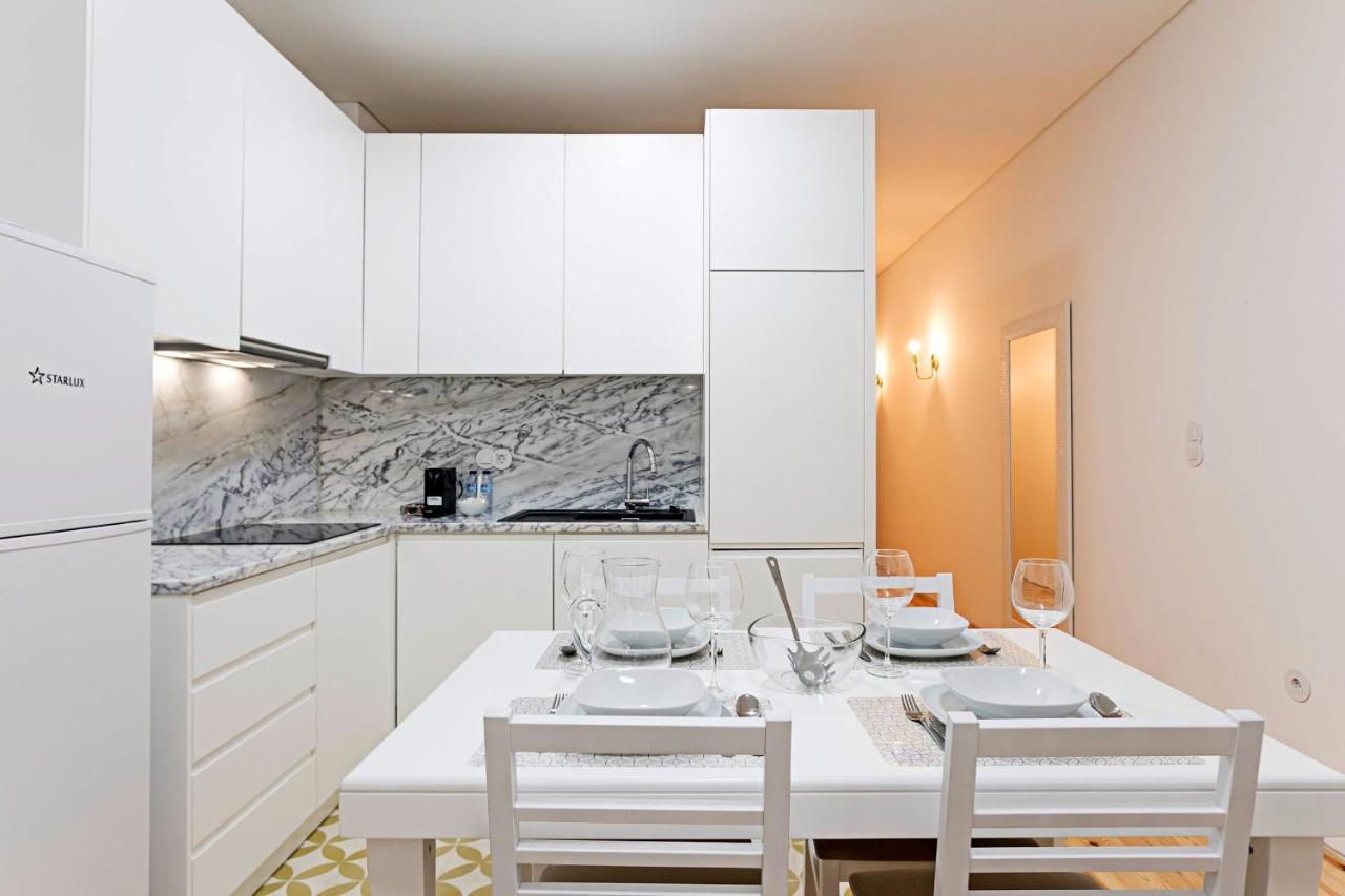 Lóios 1BR Flat Downtown by LovelyStay Porto Exterior foto