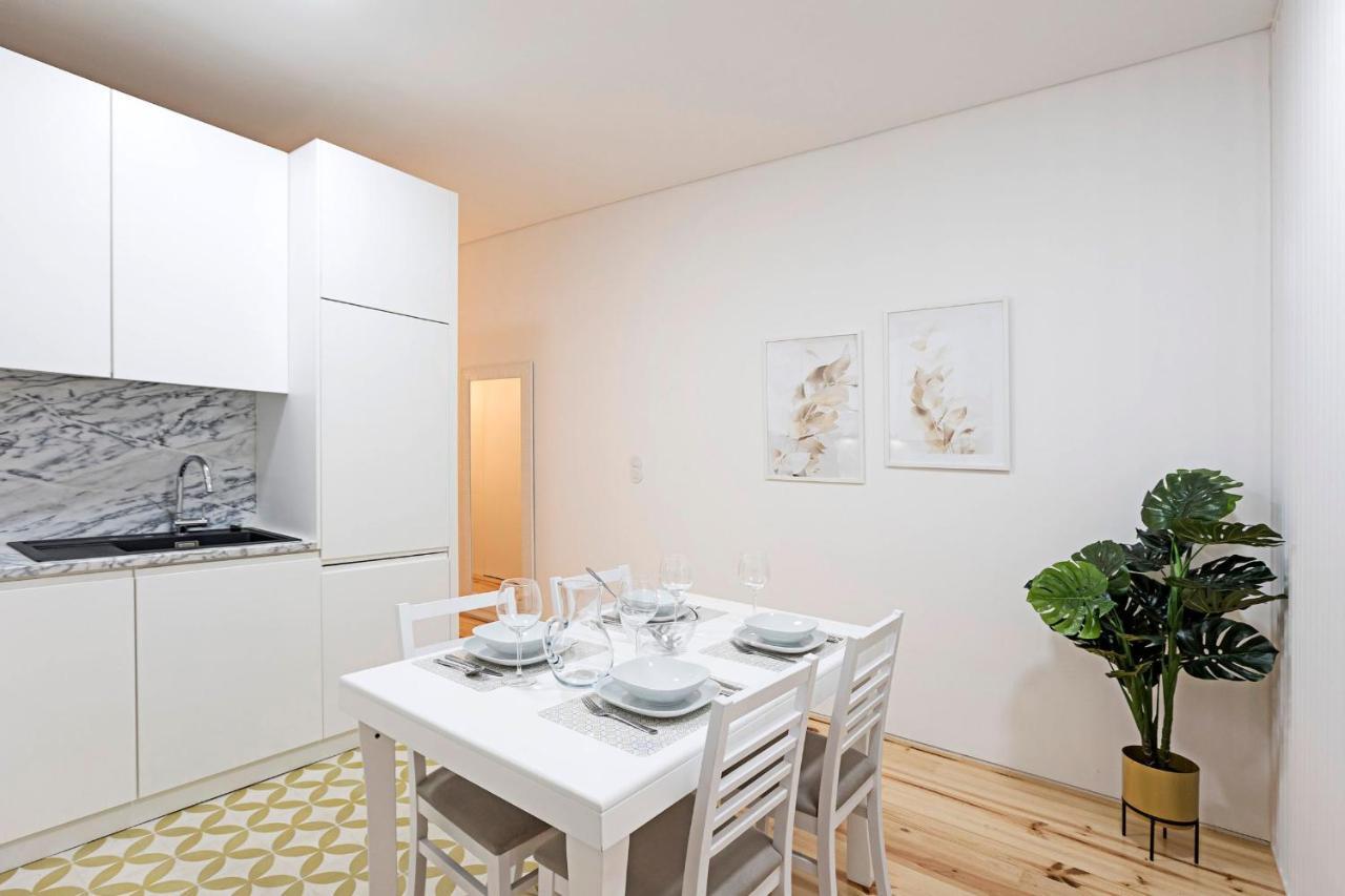 Lóios 1BR Flat Downtown by LovelyStay Porto Exterior foto